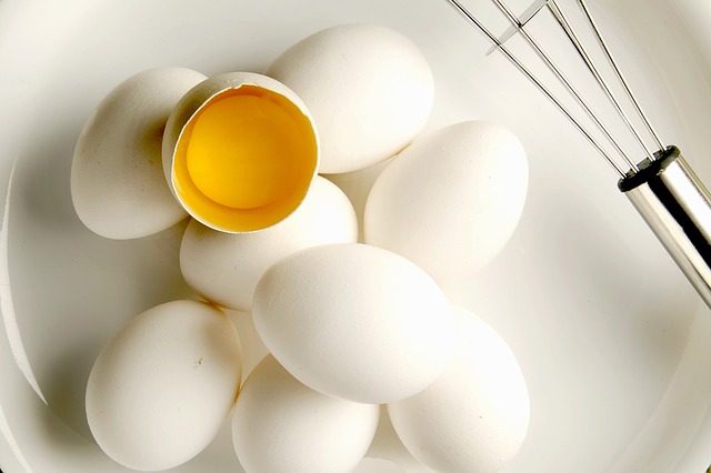 egg yolk photo